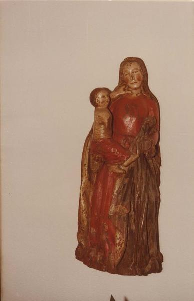 statue : Vierge à l'enfant, vue générale