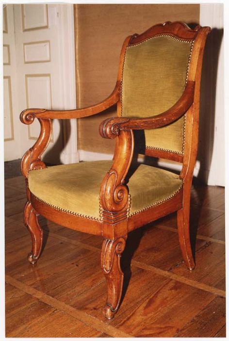 Quatre fauteuils