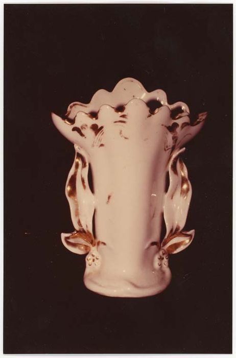 Trois vases d'autel