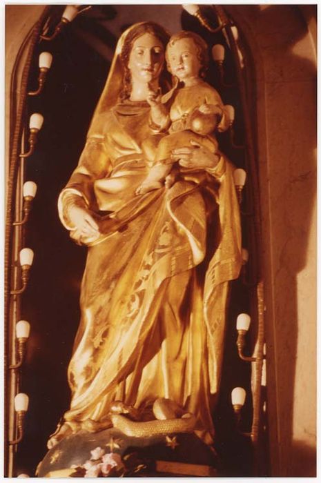 Statue : Vierge à l'Enfant