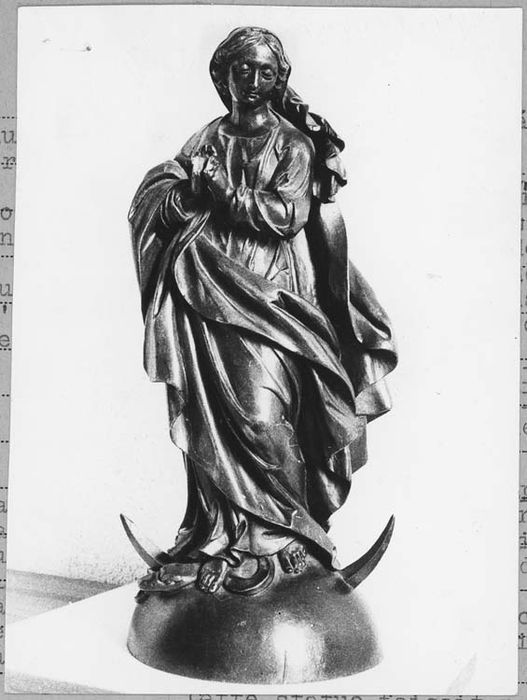 Statue : Vierge au croissant de lune