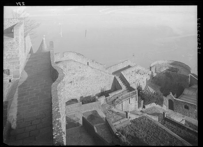 Angle des remparts et tour