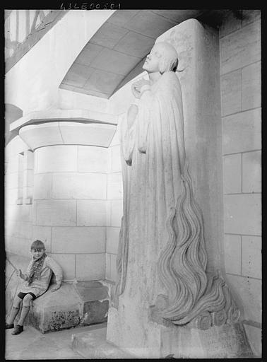 Statue Jeanne d'Arc, Real Del Sarte, en entier