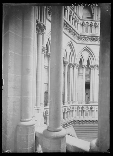 Galerie de la lanterne et colonnes