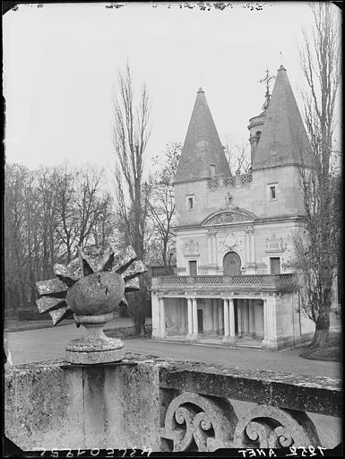 Chapelle et cadran solaire