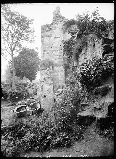 Ruines des remparts