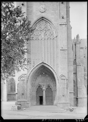 Grand fenestrage, angle du cloître