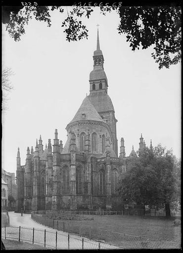 Eglise Saint-Sauveur