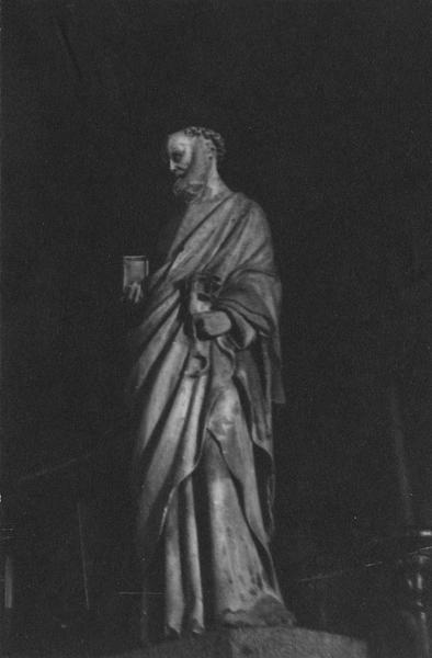 statue : saint Pierre