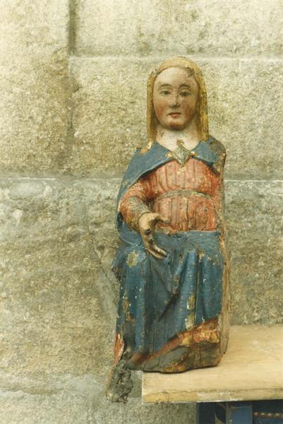 statuette : Vierge (fragmentaire), vue d'ensemble - © Ministère de la Culture (France), Médiathèque du patrimoine et de la photographie (objets mobiliers), tous droits réservés