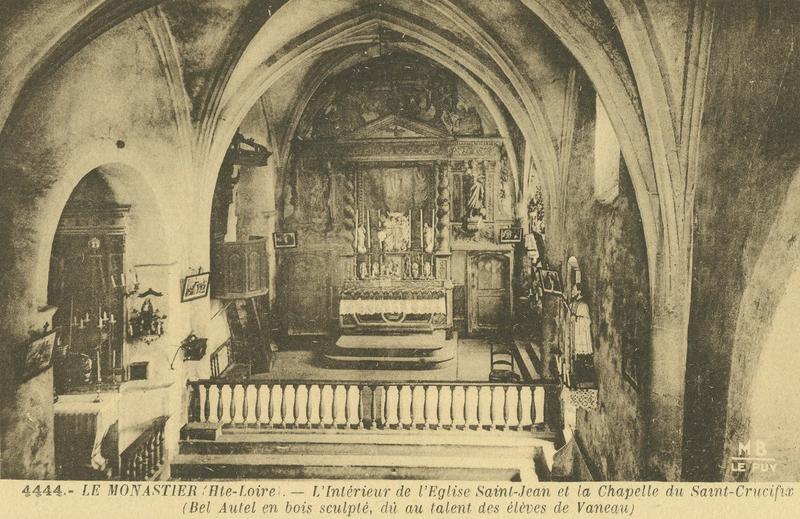 carte postale de l'intérieur de l'église Saint-Jean et de la chapelle du Saint-Crucifix