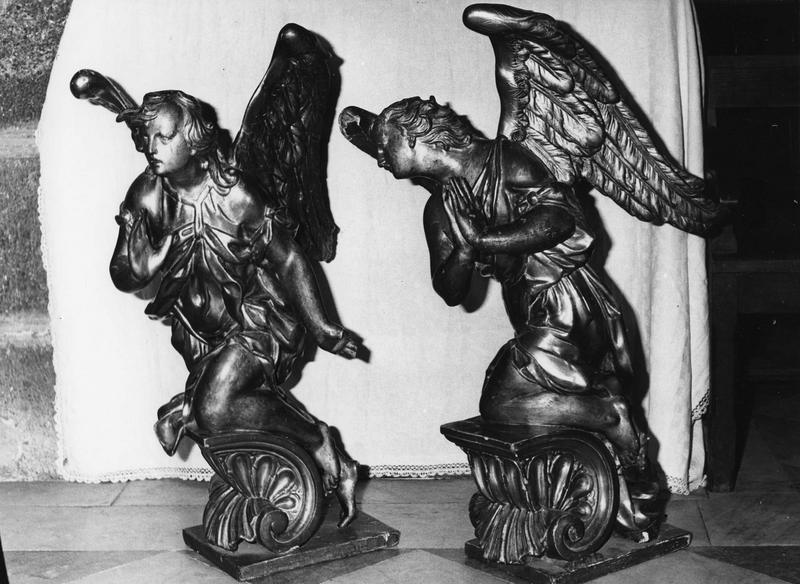 statues : deux angelots