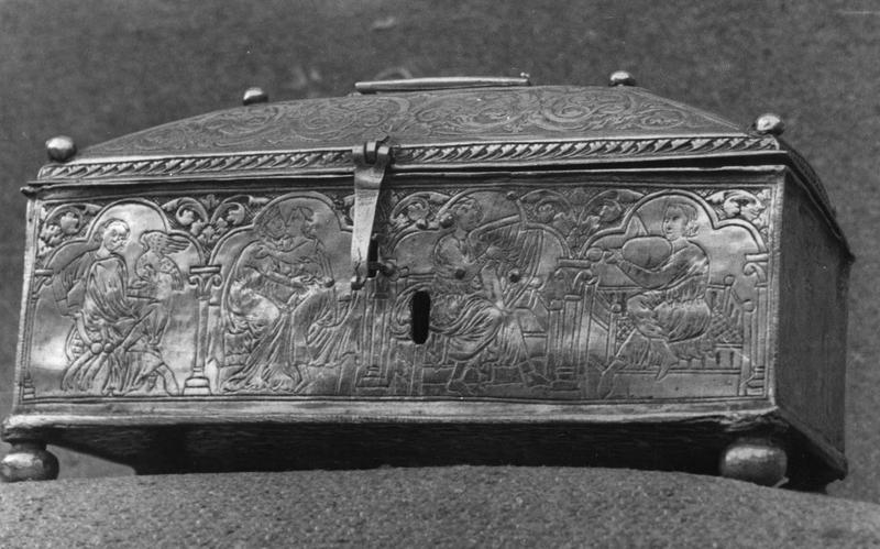 coffret, vue du revers (trésor d'art religieux)
