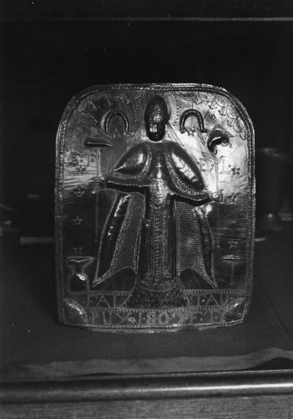 porte-cierges de procession, targe d'orfèvre - © Ministère de la Culture (France), Médiathèque du patrimoine et de la photographie (objets mobiliers), tous droits réservés