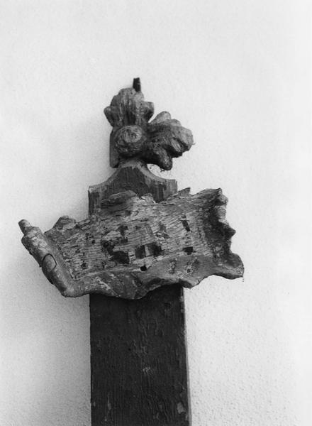 croix de procession, détail de Inri