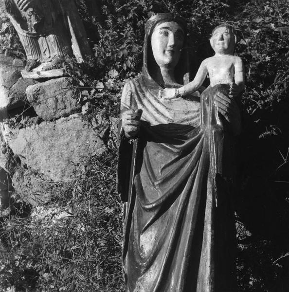 statue : Vierge à l'enfant - © Ministère de la Culture (France), Médiathèque du patrimoine et de la photographie (objets mobiliers), tous droits réservés