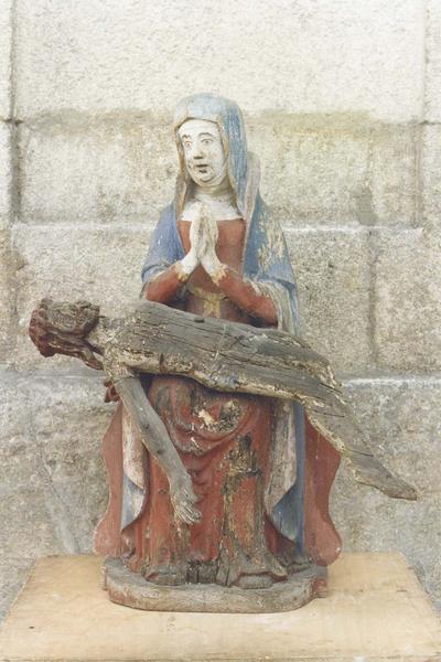 Groupe sculpté : Vierge de Pitié