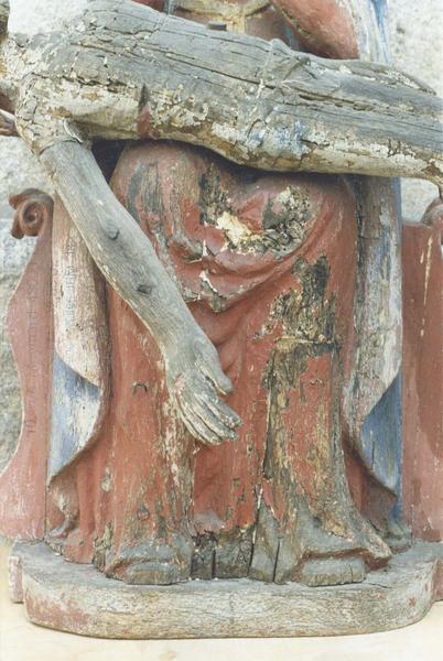 statue : Vierge de Pitié, détail du corps du Christ