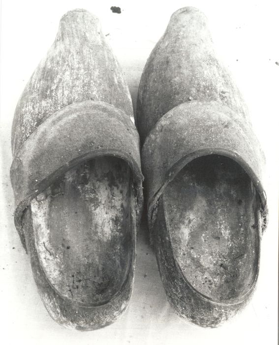 paire de sabots - © Ministère de la Culture (France), Médiathèque du patrimoine et de la photographie, diffusion RMN-GP