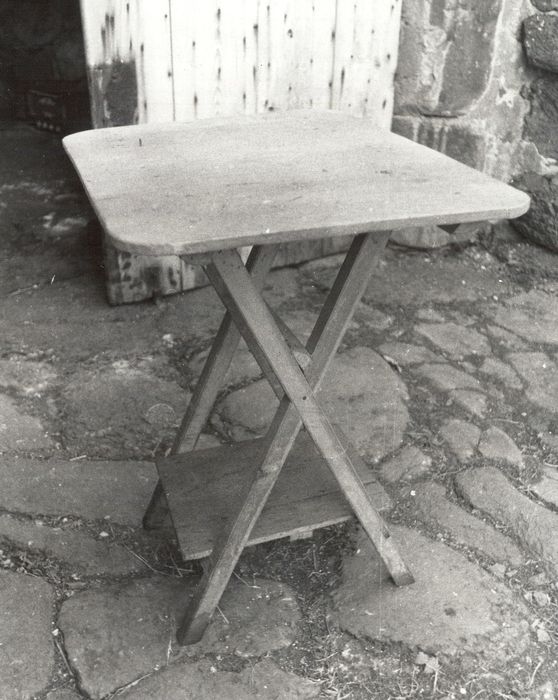 table pliante - © Ministère de la Culture (France), Médiathèque du patrimoine et de la photographie, diffusion RMN-GP