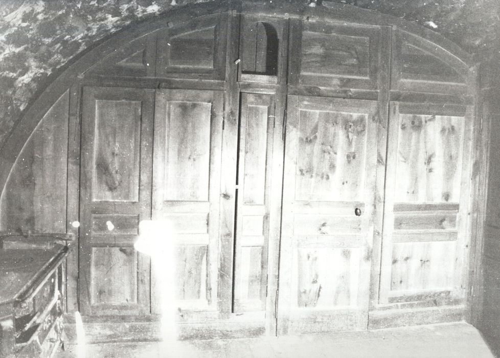 ensemble de deux lits-clos avec placard et une caisse d'horloge - © Ministère de la Culture (France), Médiathèque du patrimoine et de la photographie, diffusion RMN-GP