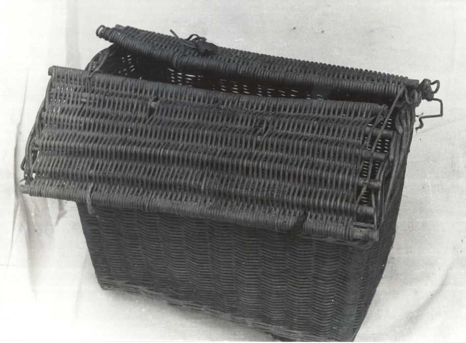 panier à poulets - © Ministère de la Culture (France), Médiathèque du patrimoine et de la photographie, diffusion RMN-GP