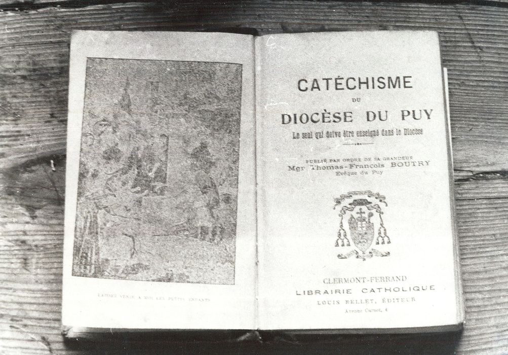 livre : Catéchisme du diocèse du Puy - © Ministère de la Culture (France), Médiathèque du patrimoine et de la photographie, diffusion RMN-GP