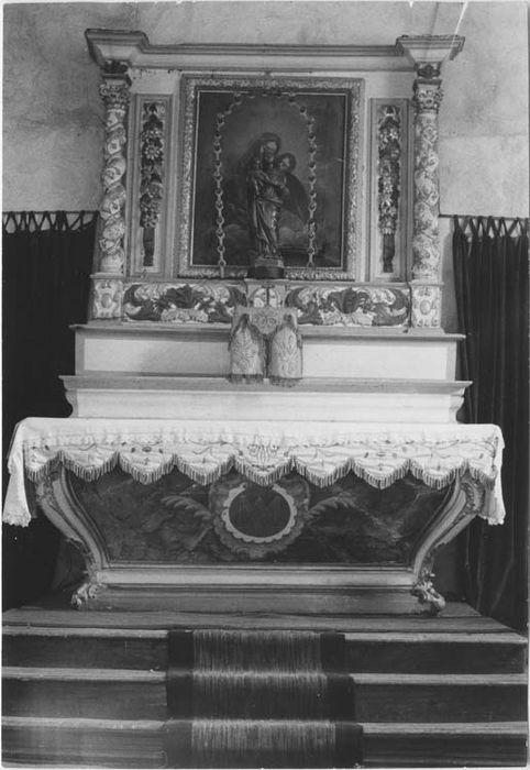 statue : Vierge à l'Enfant
