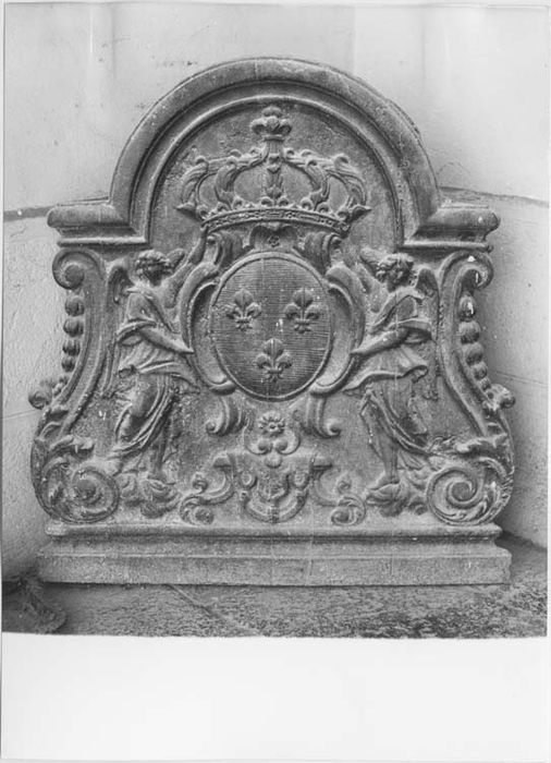plaque de cheminée - © Ministère de la Culture (France), Médiathèque du patrimoine et de la photographie, Tous droits réservés