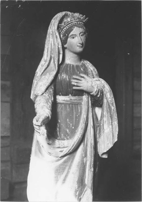 Statue : Sainte Reine