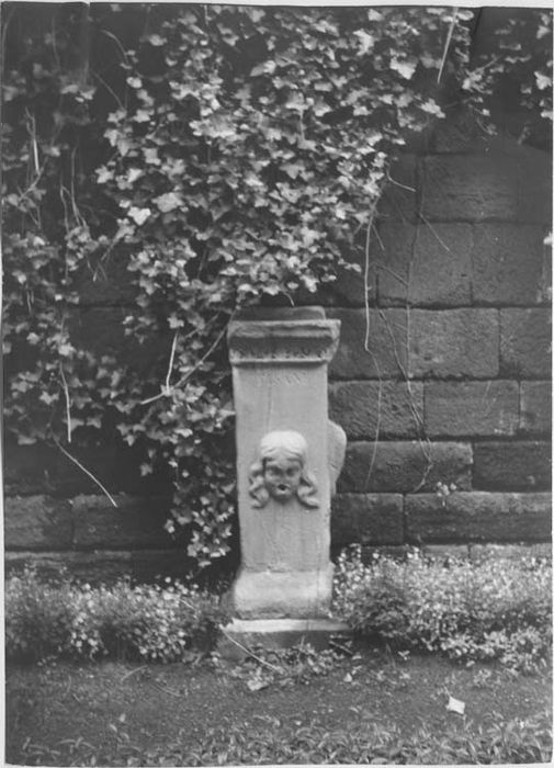 corps de fontaine - © Ministère de la Culture (France), Médiathèque du patrimoine et de la photographie, Tous droits réservés