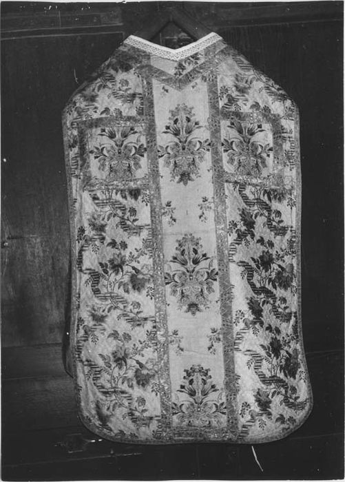 Deux chapes et une chasuble