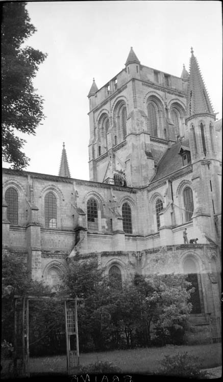 Clocher et façade latérale