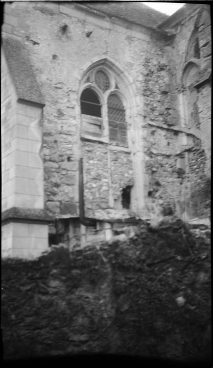 Fenêtre ; trou dans le mur