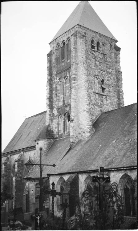 Clocher et façade latérale