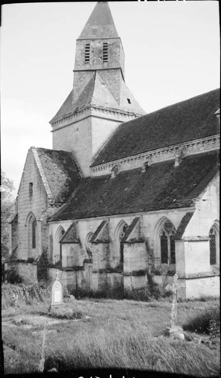 Clocher et façade latérale