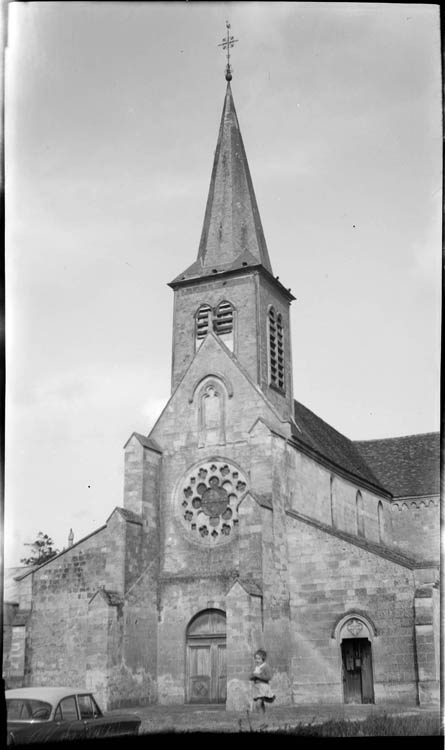 Clocher et façade occidentale