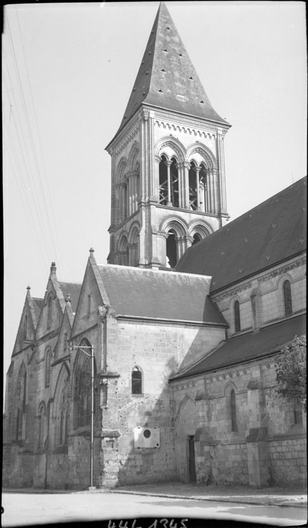 Façade latérale et clocher