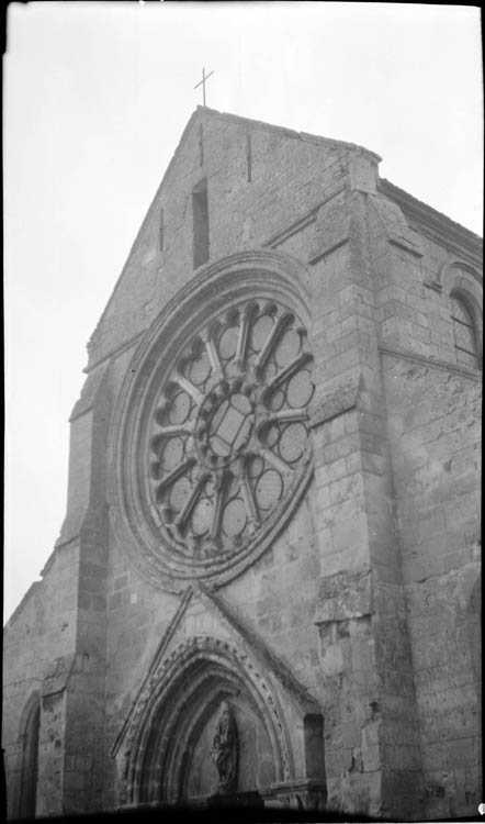 Façade occidentale avec rose