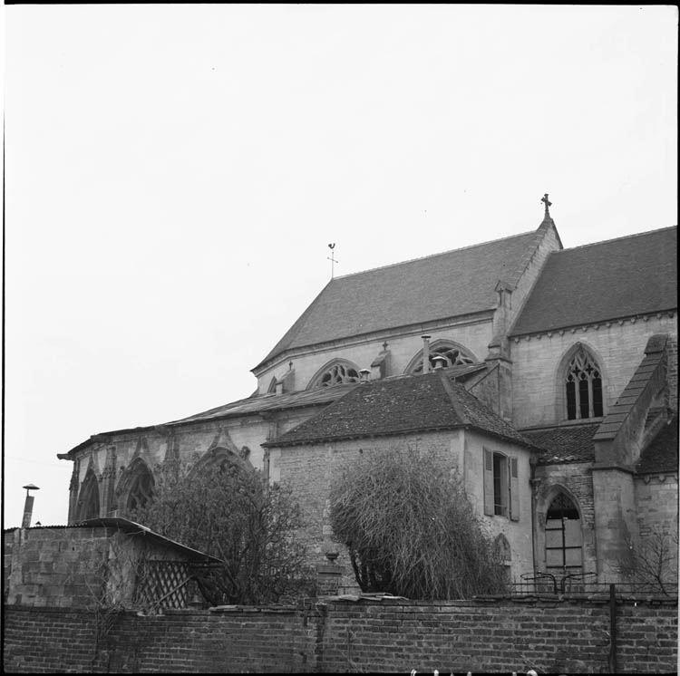 Chevet, façade latérale