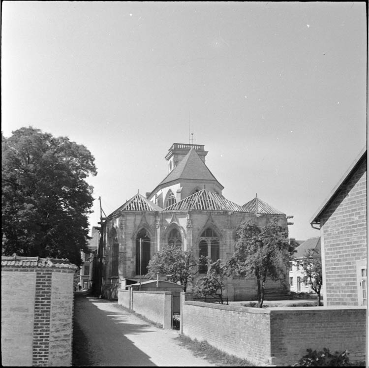 Chevet ; travaux sur la toiture