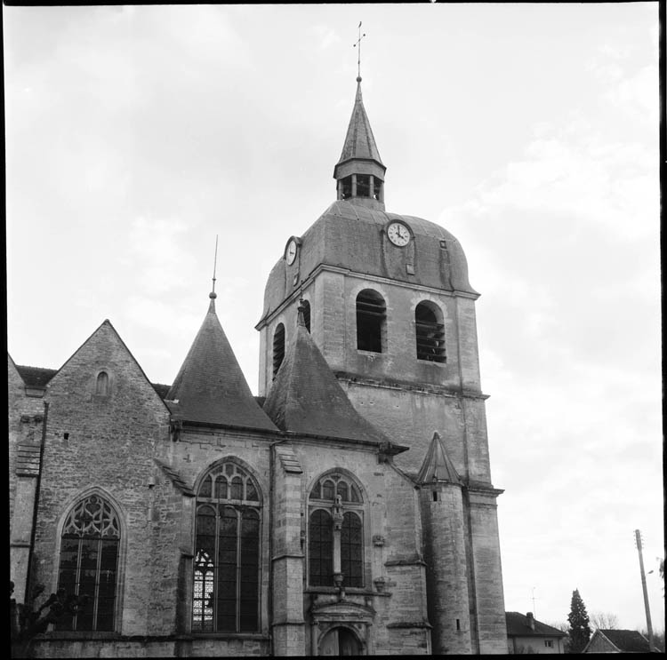 Façade latérale avec clocher