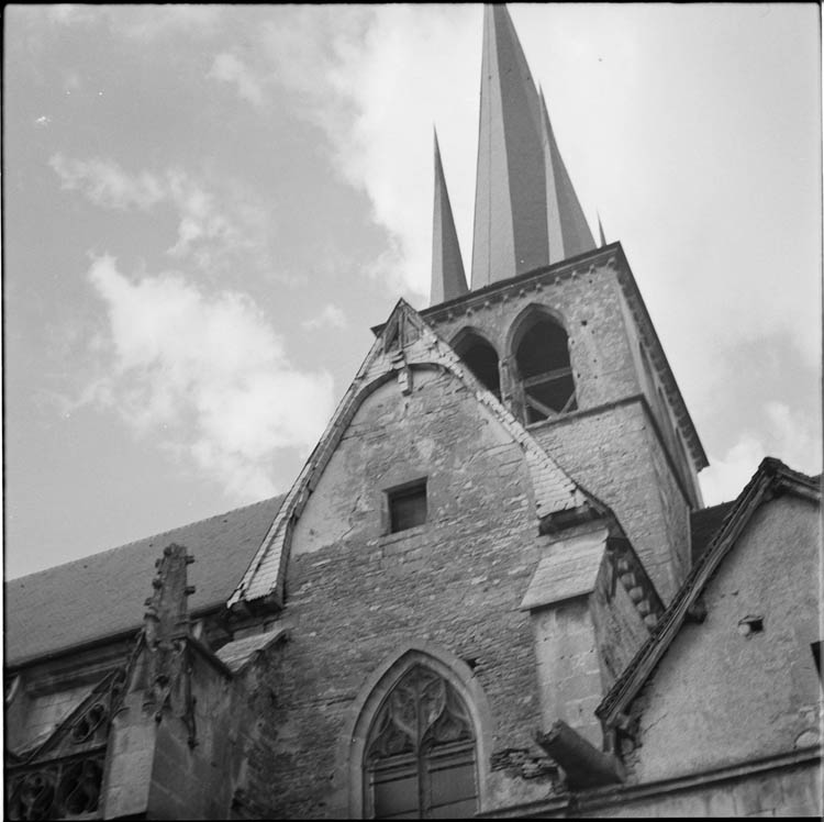 Clocher et transept