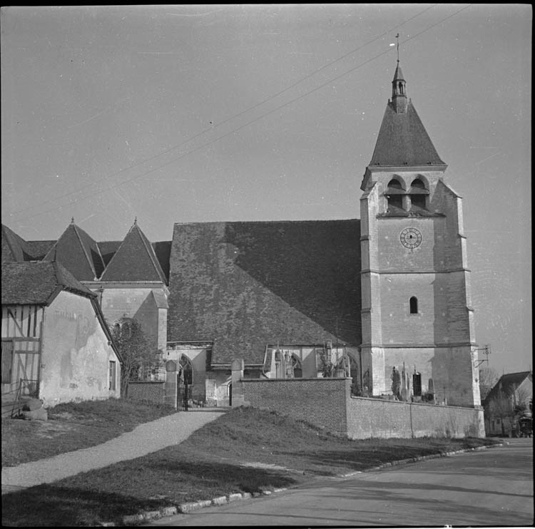 Façade latérale et clocher