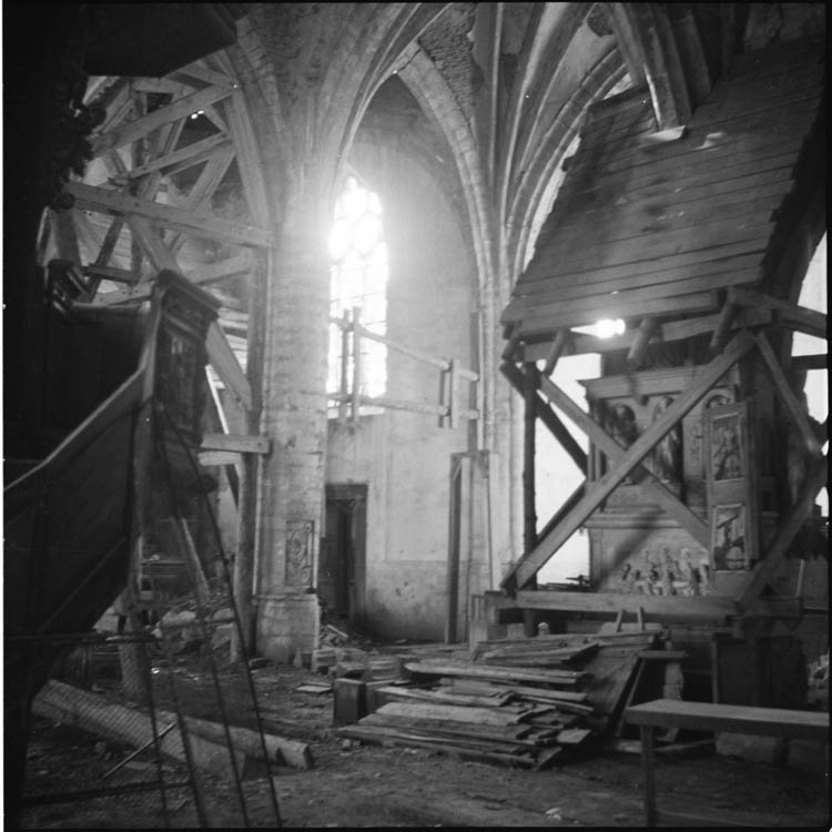 Nef ; matériaux de chantier