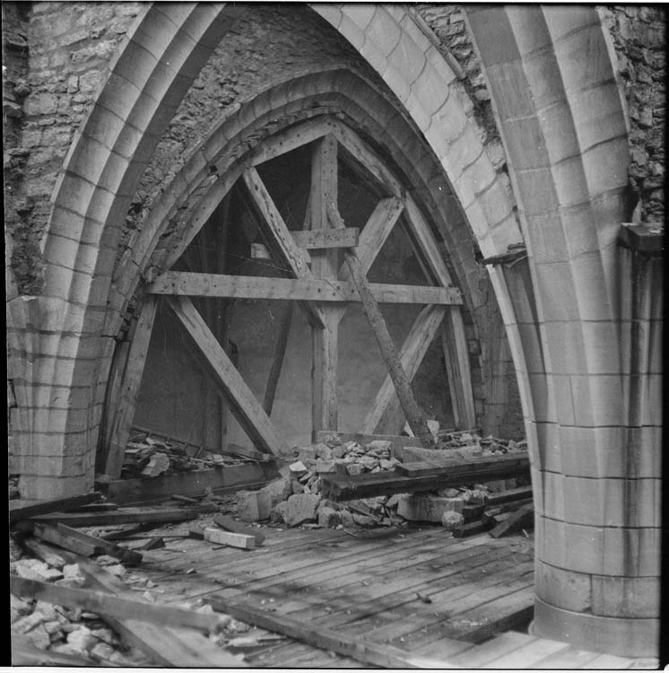 Intérieur, arc étayé