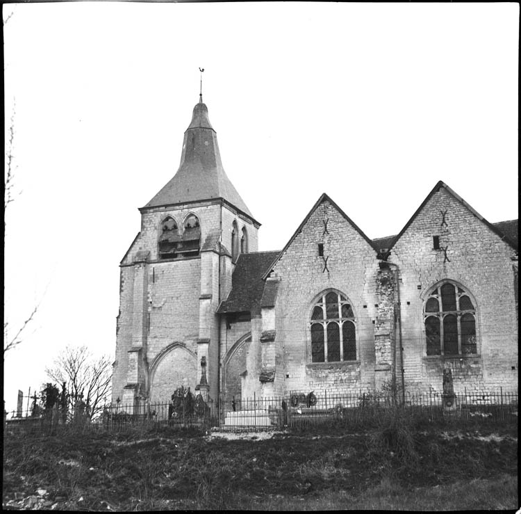 Clocher et façade latérale