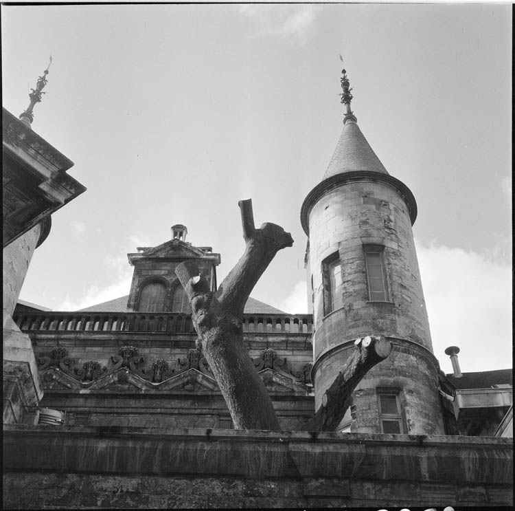 Façade avec tourelle, partie haute