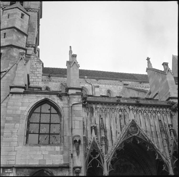 Façade latérale, détail