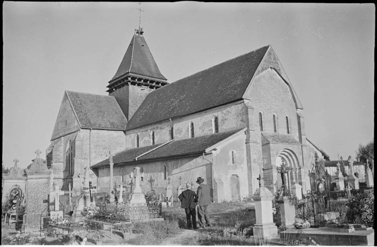 Vue d'ensemble prise du cimetière